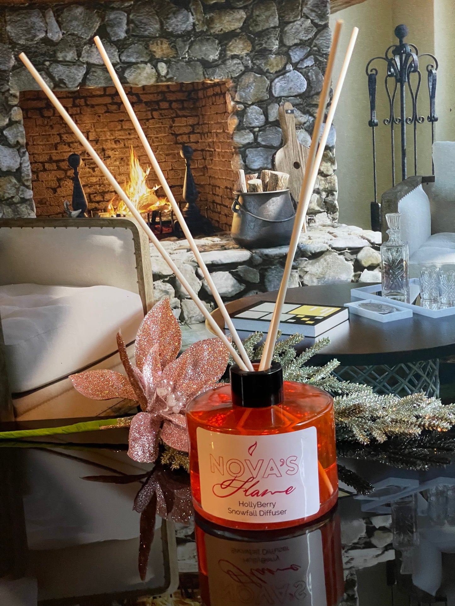 Holly Berry Glitter Diffuser - Holiday Edition
